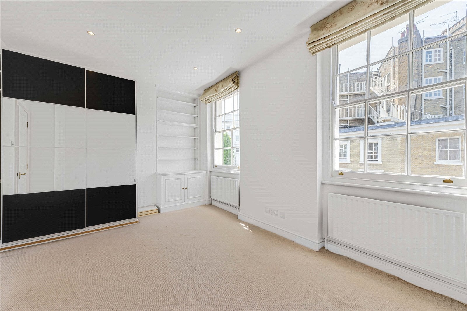 Flat Denbigh Street in City of Westminster