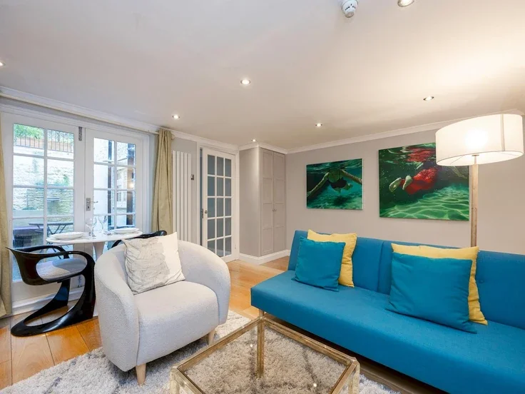 Flat Regency Square in Brighton