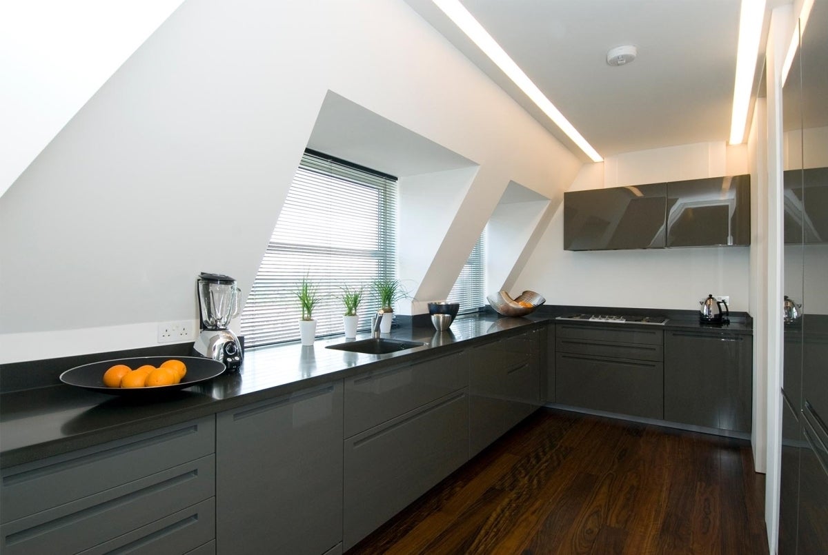 Flat Boydell Court in Greater London