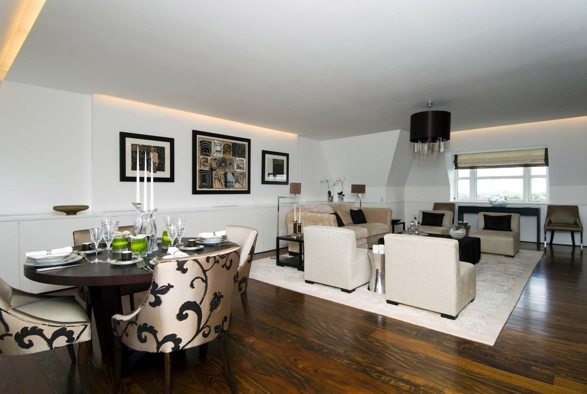 Flat Boydell Court in Greater London