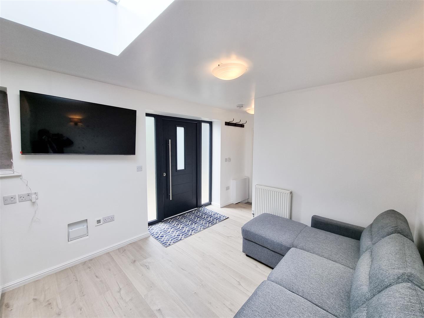 Flat The Ridgeway in Greater London