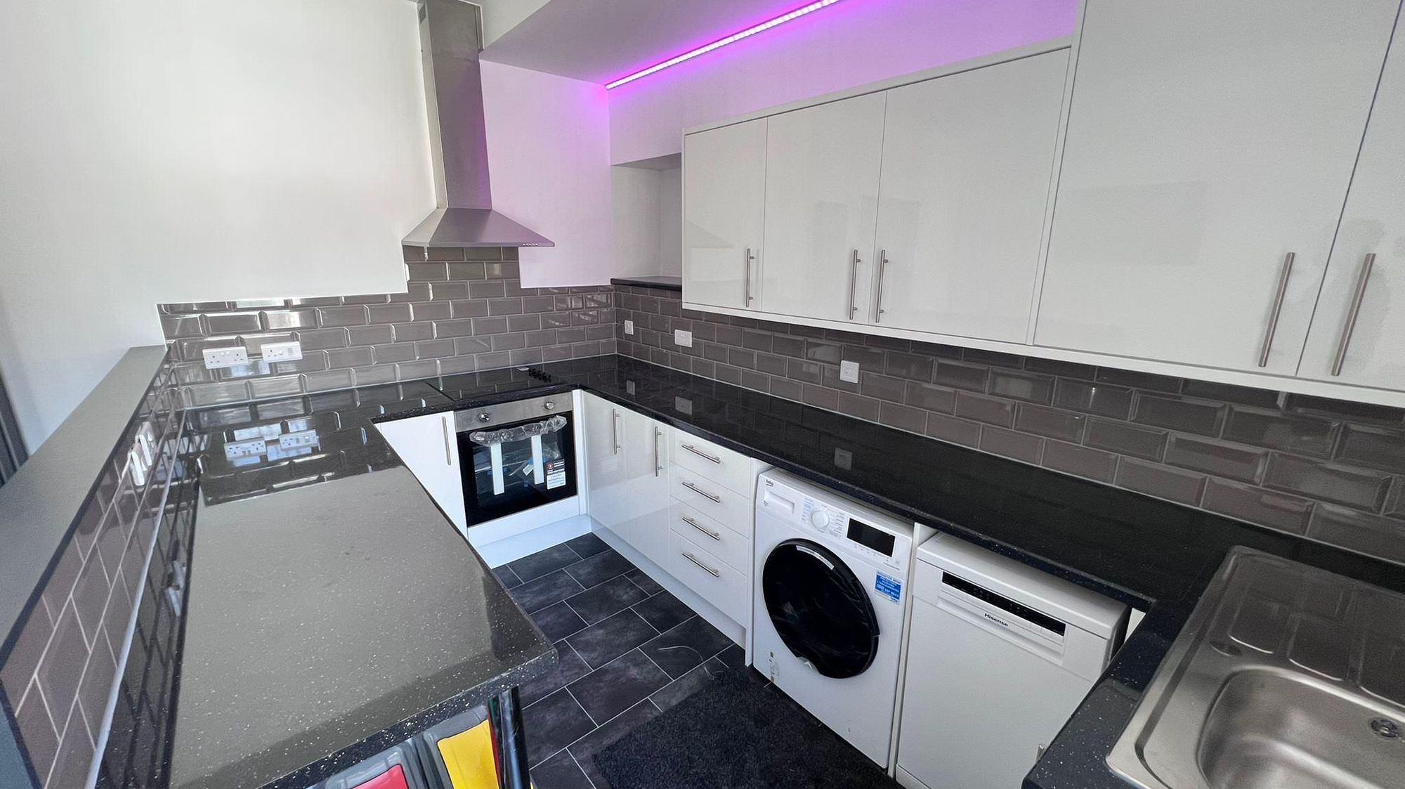 Flat King Edward Road in Swansea