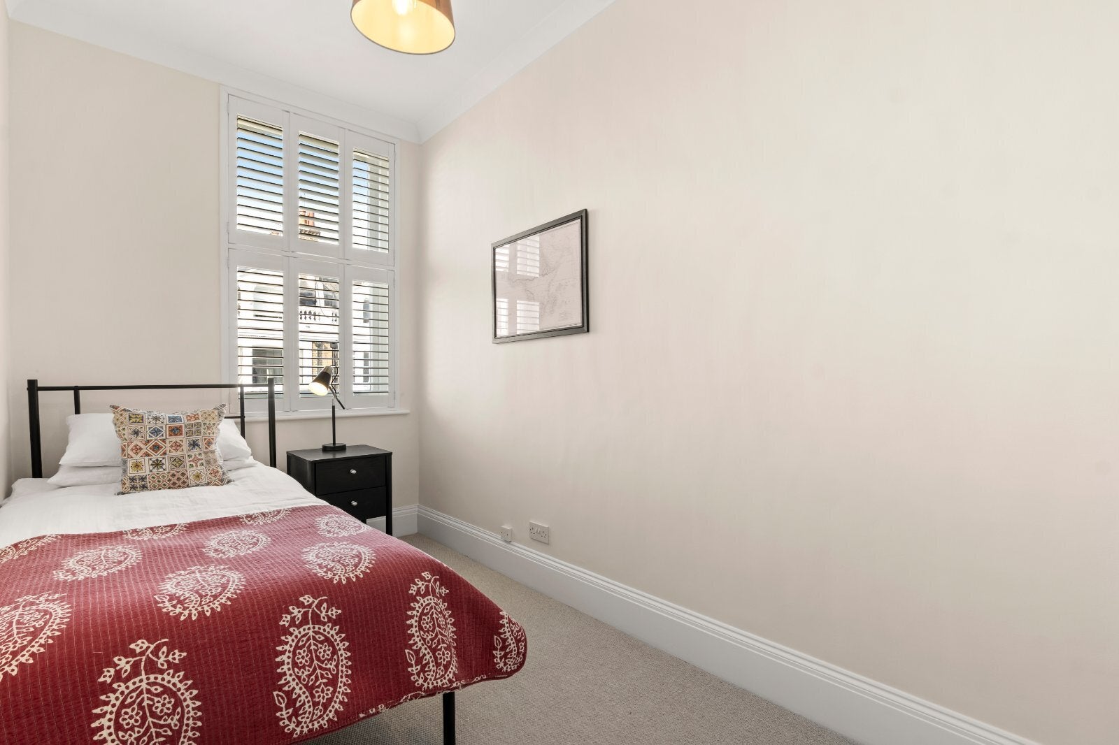 Flat Coleherne Road in Greater London