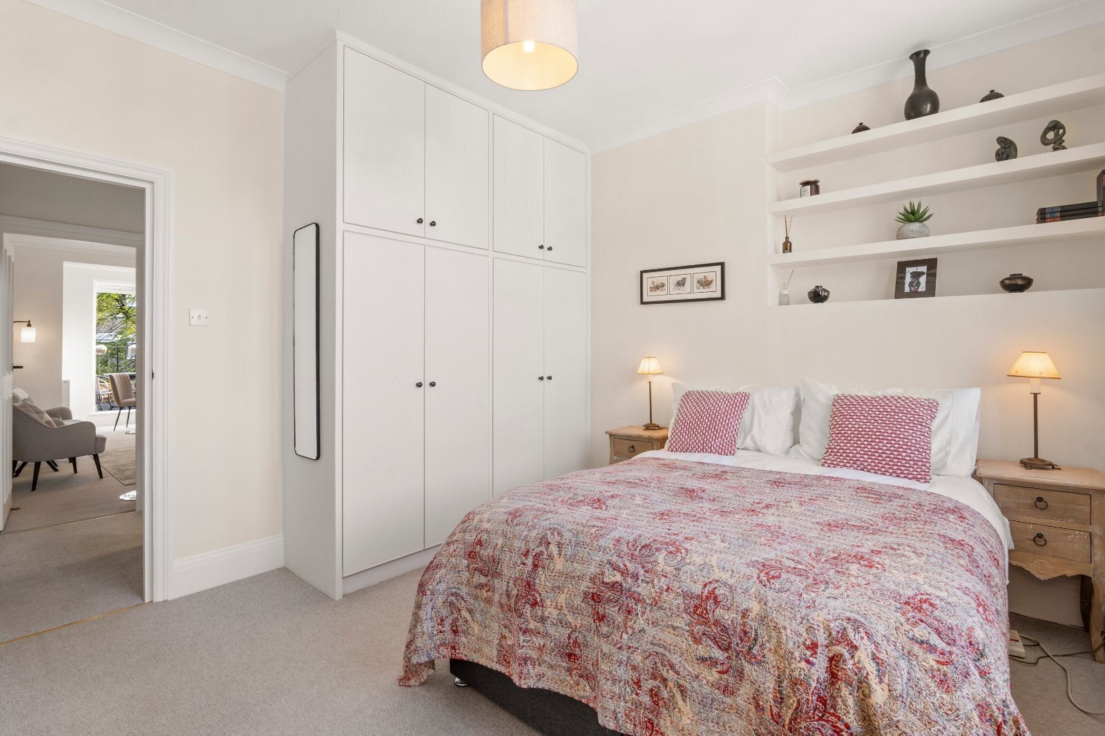 Flat Coleherne Road in Greater London