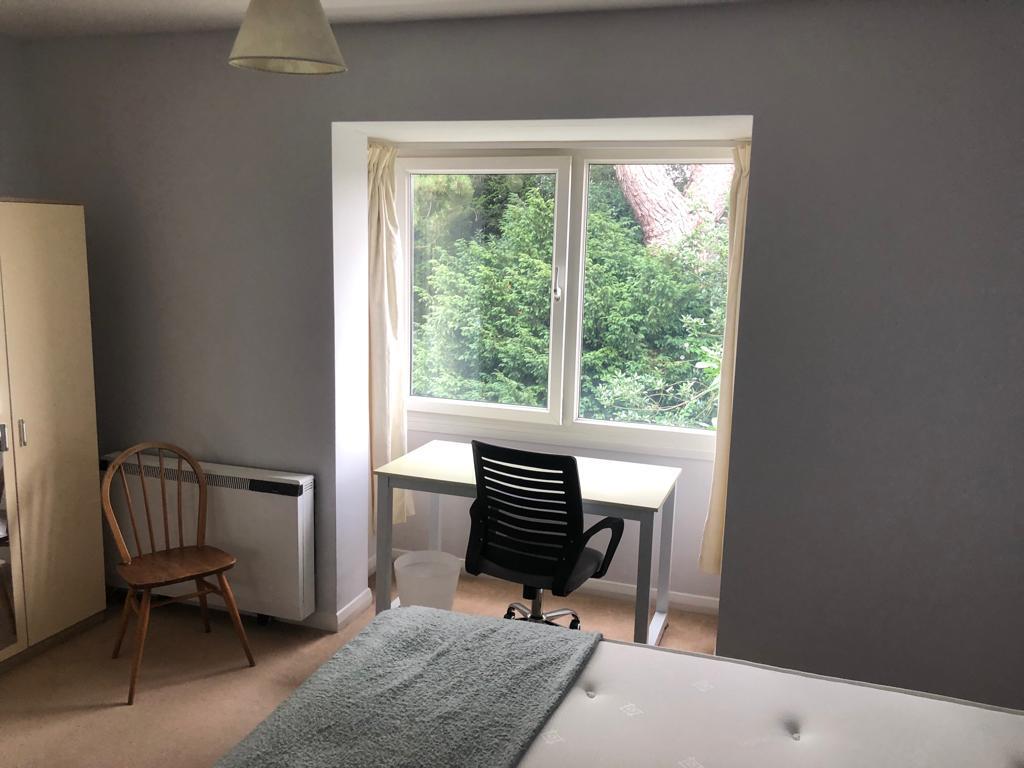 Room Tollgate Road in Salisbury
