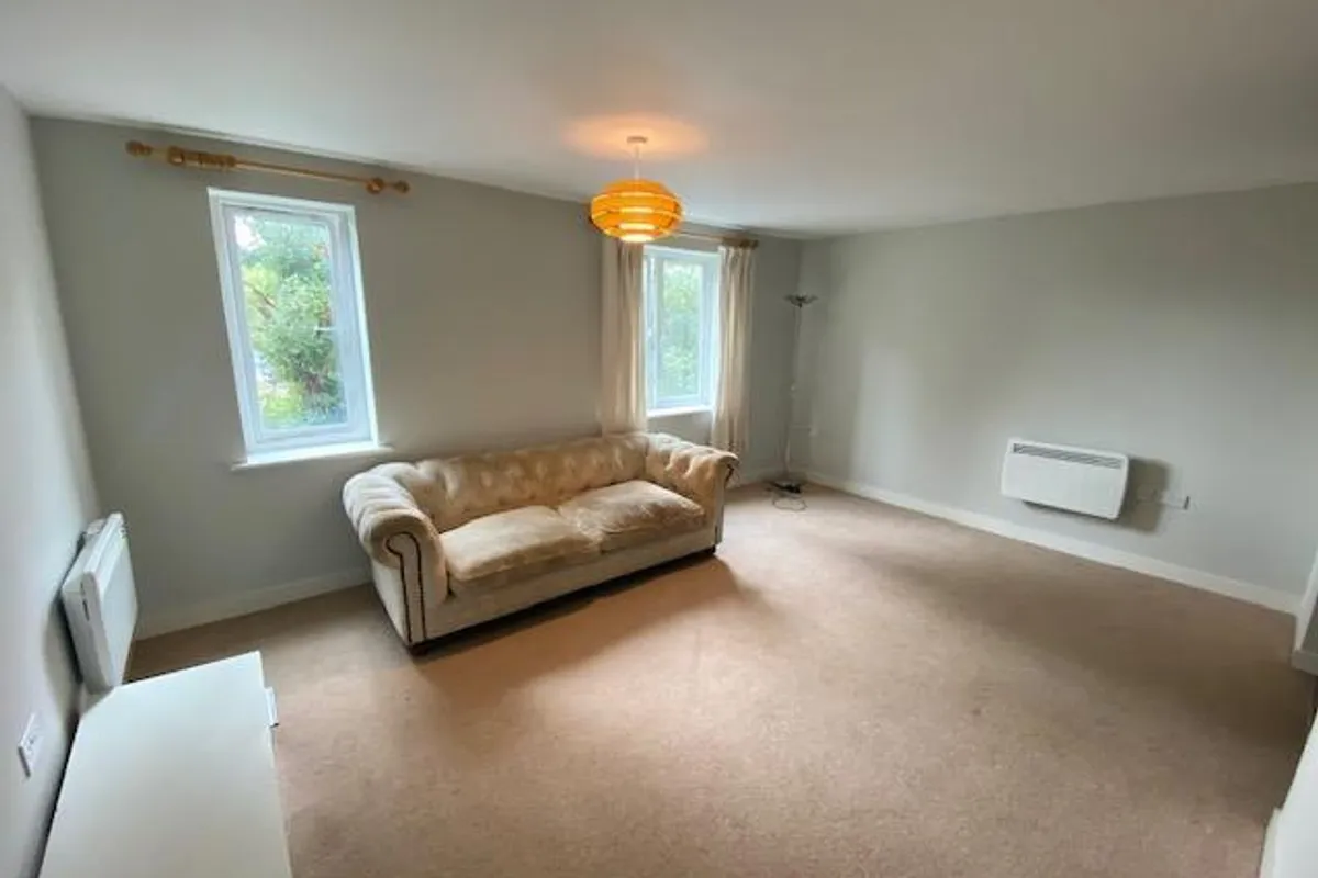 Flat Grenfell Road in Maidenhead