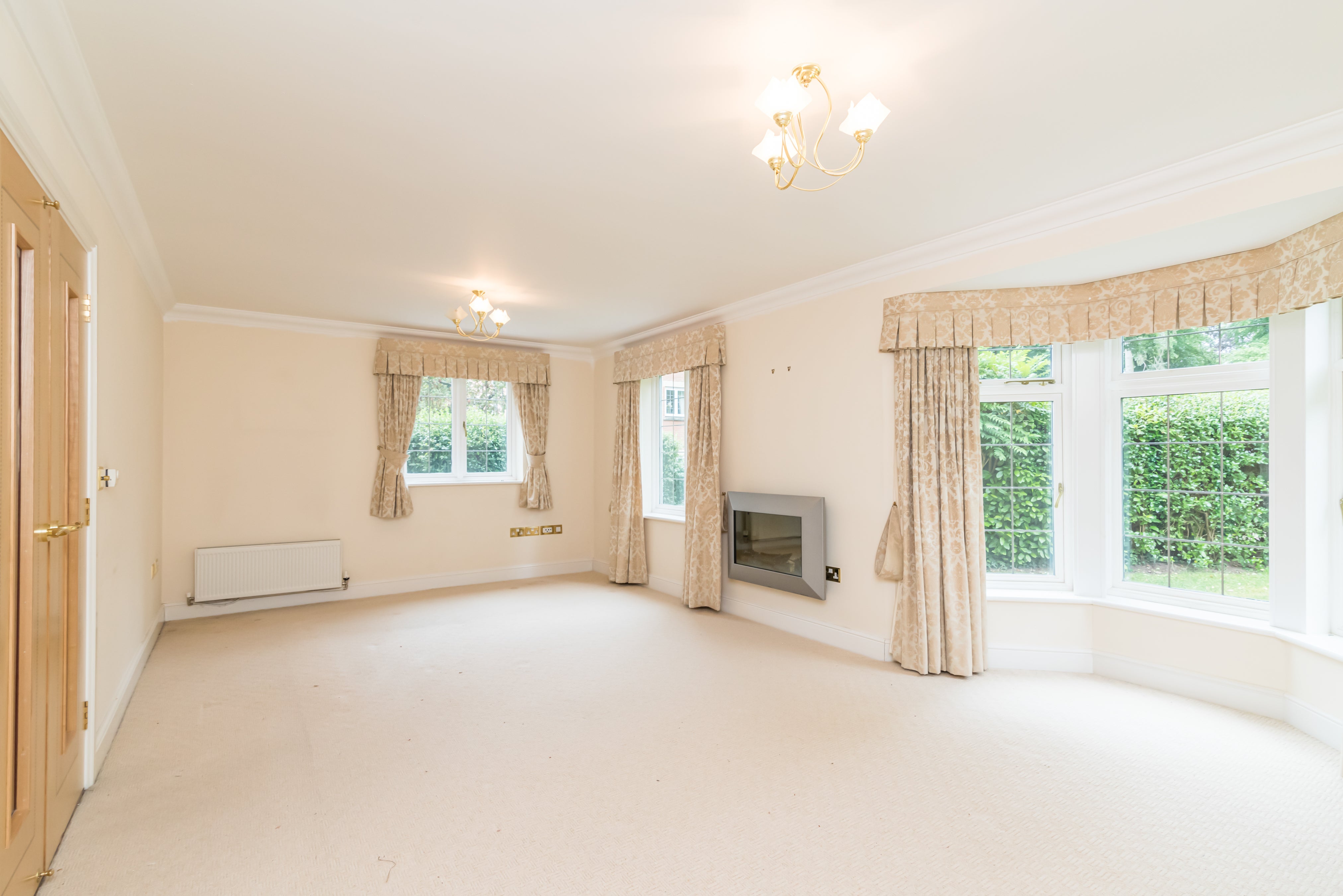 Flat Four Oaks Road in Birmingham