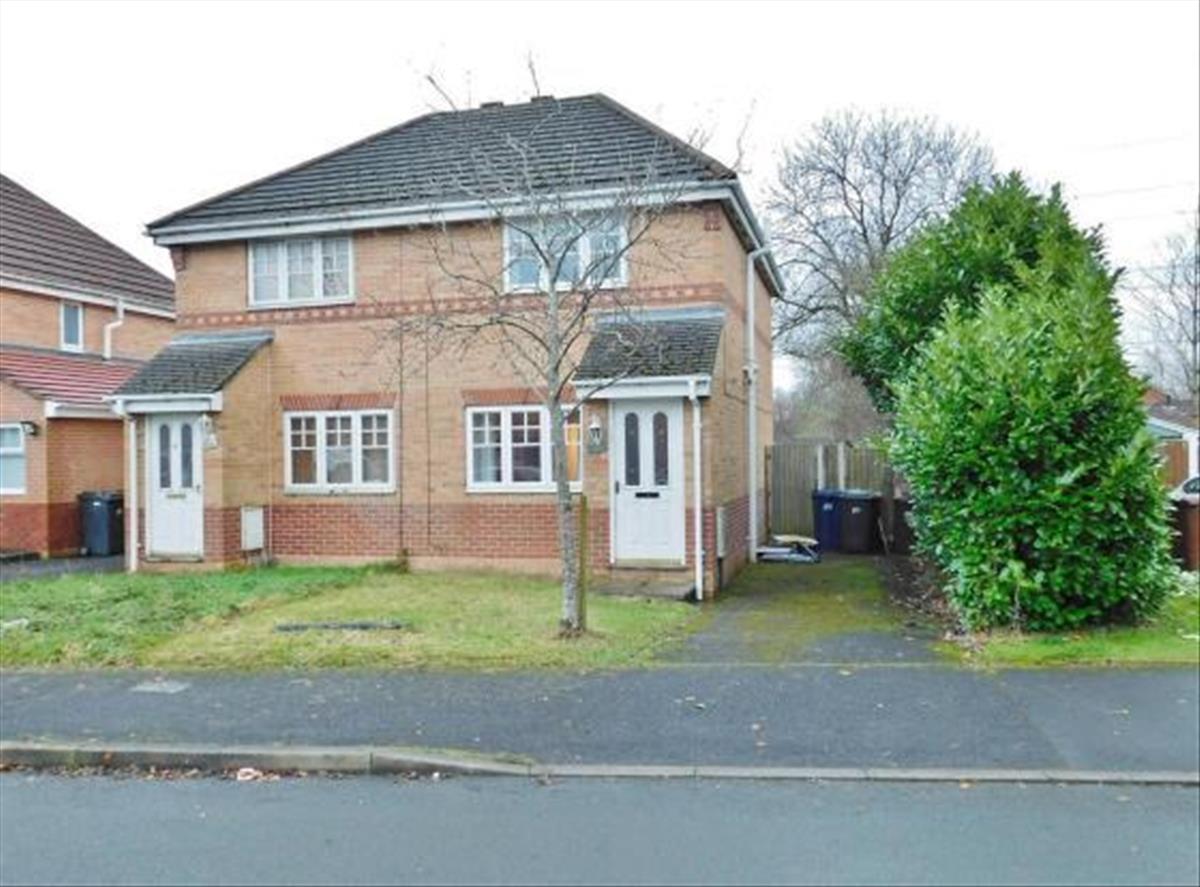 House Fryer Close in Penwortham
