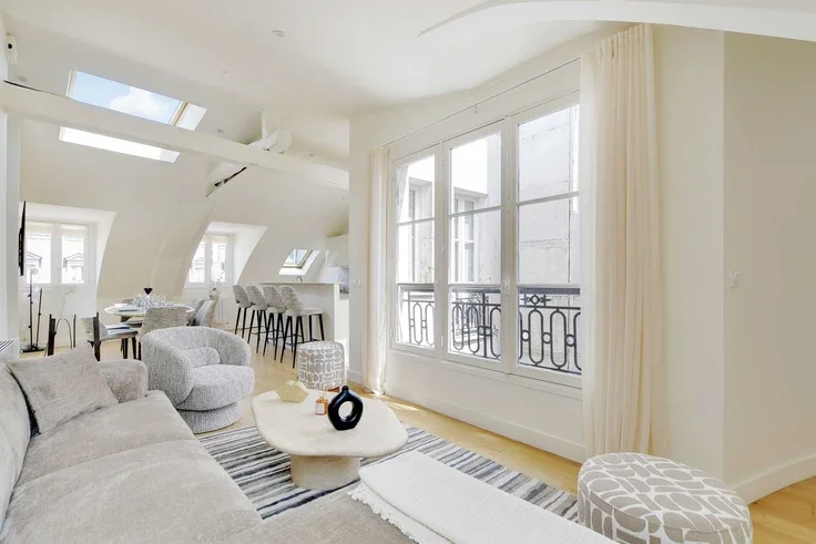 Appartement Rue Saint-Lazare à Paris