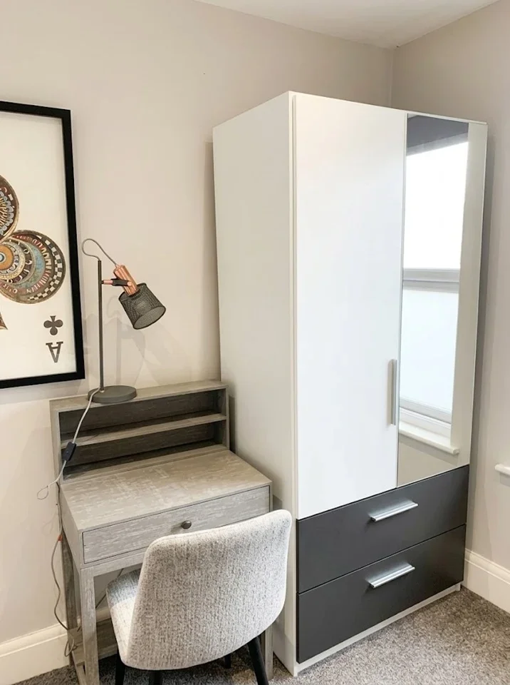 Room Woodford Road in Watford