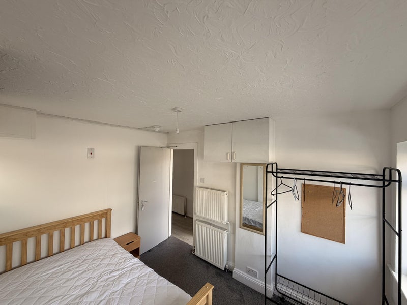 Room Ensbury Avenue in Bournemouth
