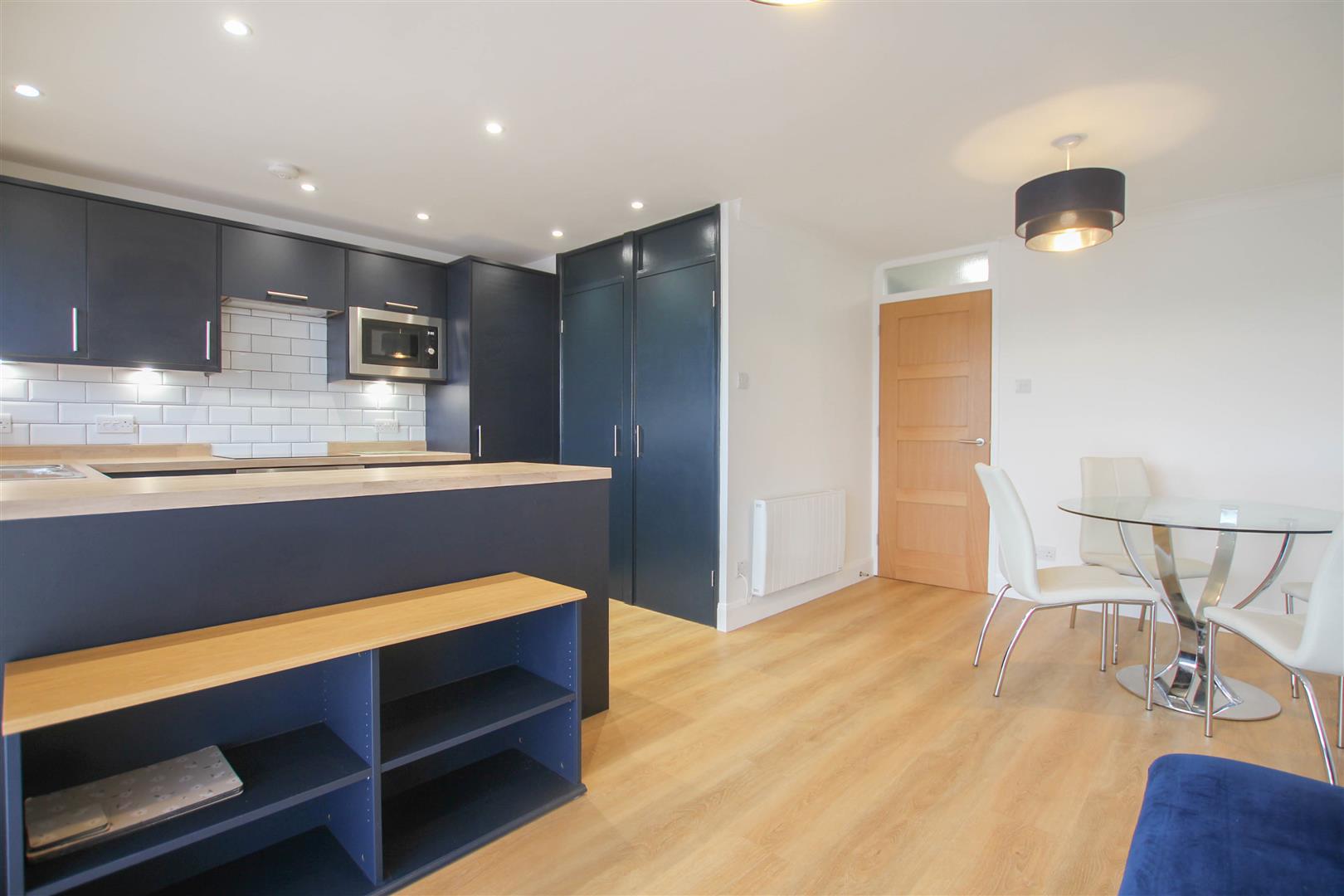 Flat Ross Close in Uttlesford