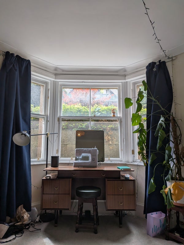 Room Highburgh Road in Glasgow