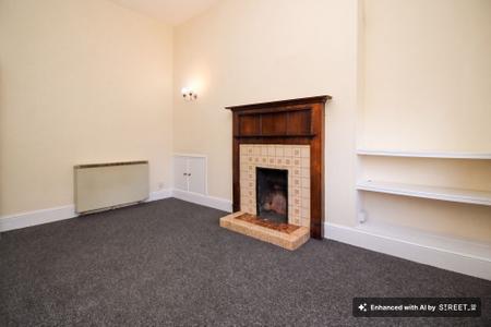 Flat St James Terrace in Leicester