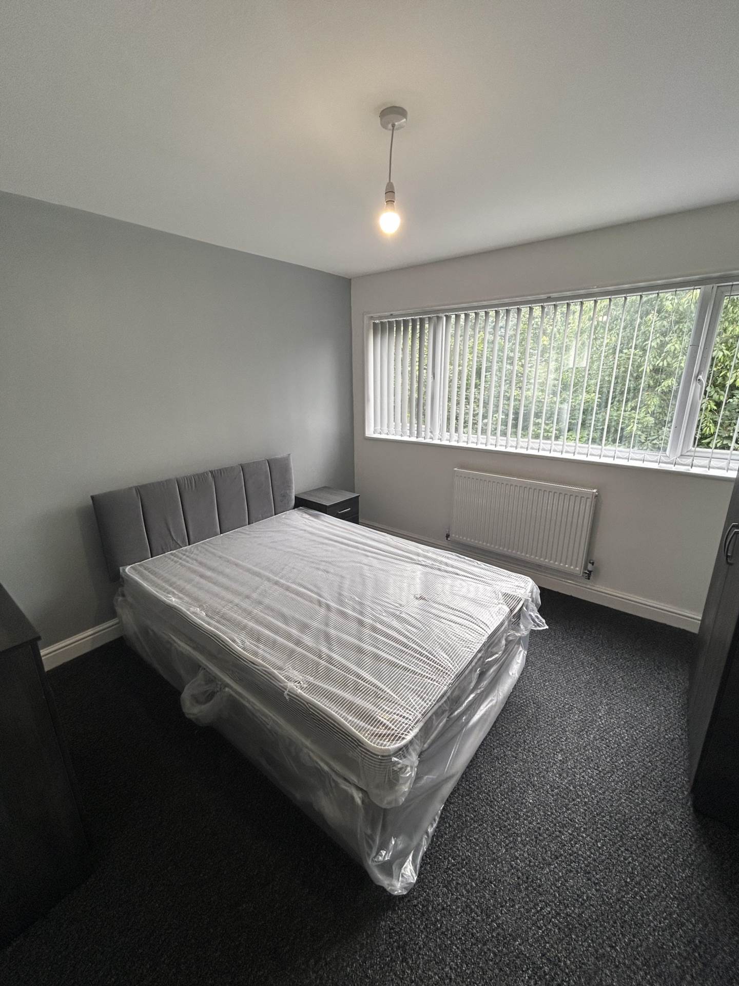 Room Handforth Lane in Runcorn
