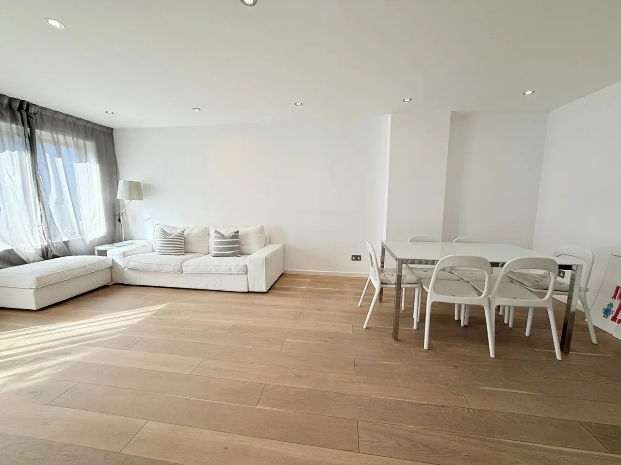 House Cinnamon Street in Greater London