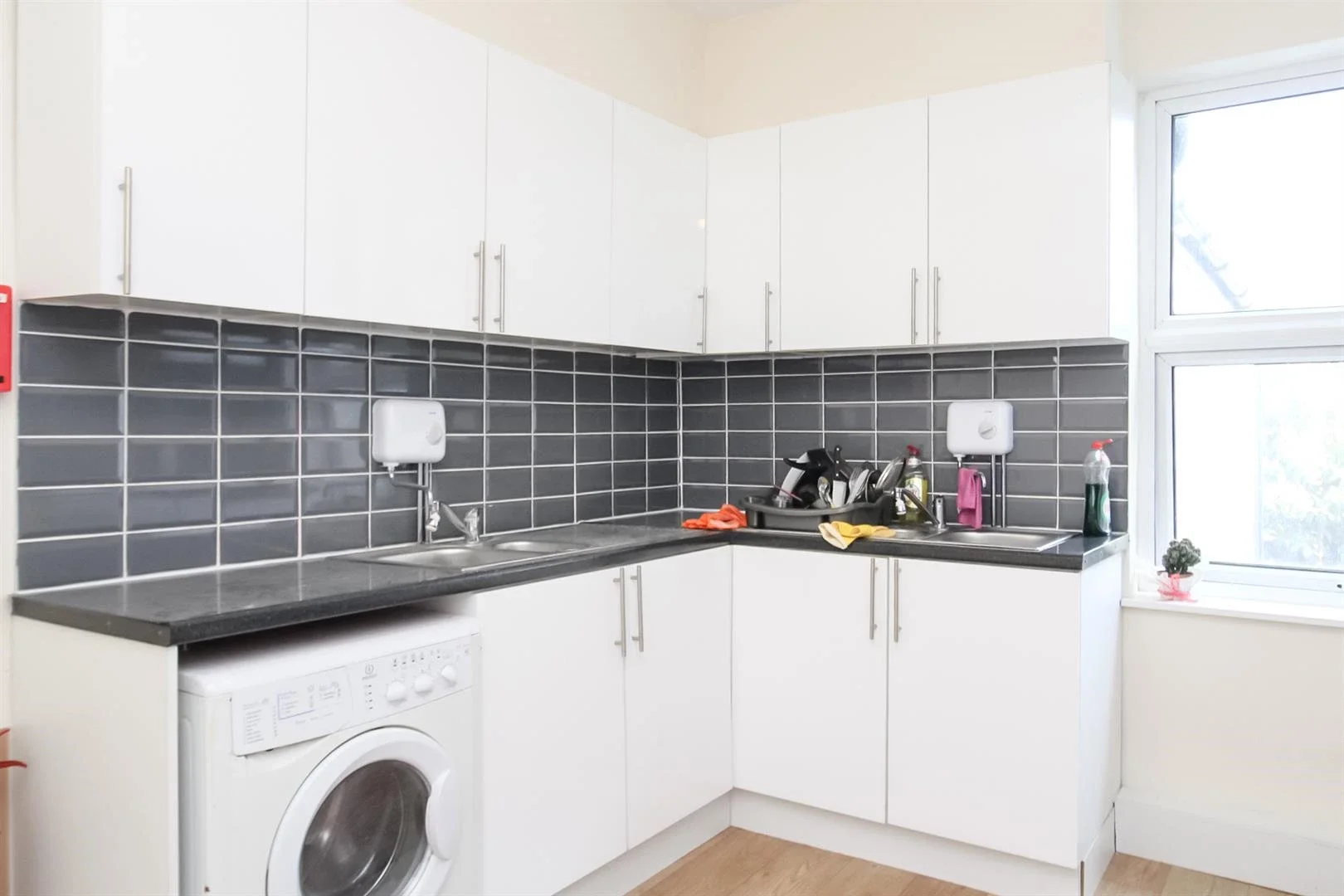 Room Langham Road in Greater London