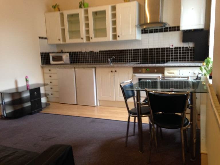 Flat Dallow Road in Luton