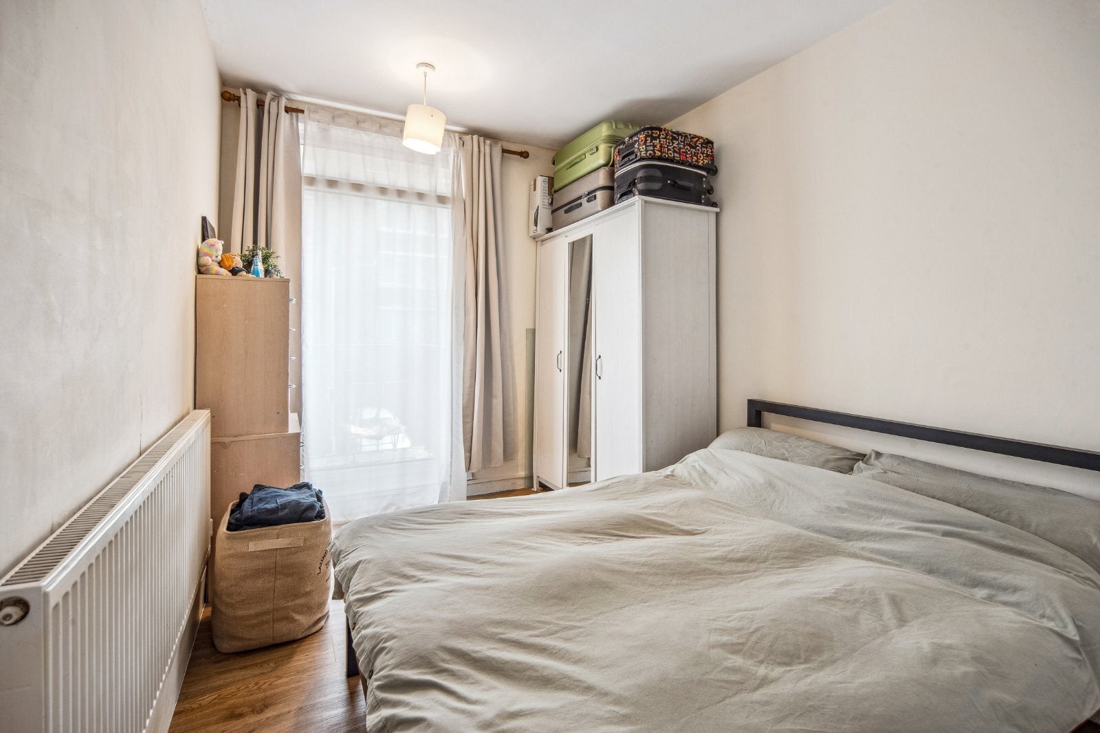 Flat Tours Passage in Greater London