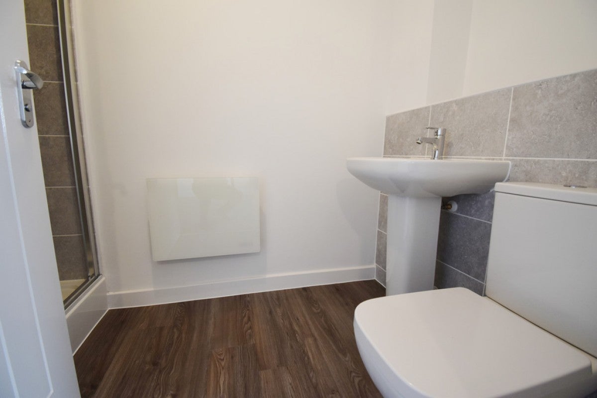 Flat Burnaby Road in Coventry