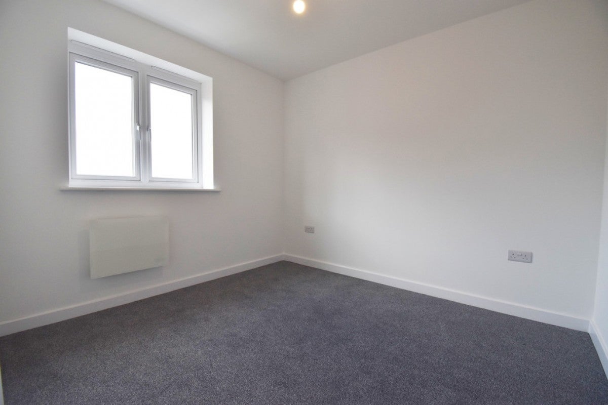 Flat Burnaby Road in Coventry