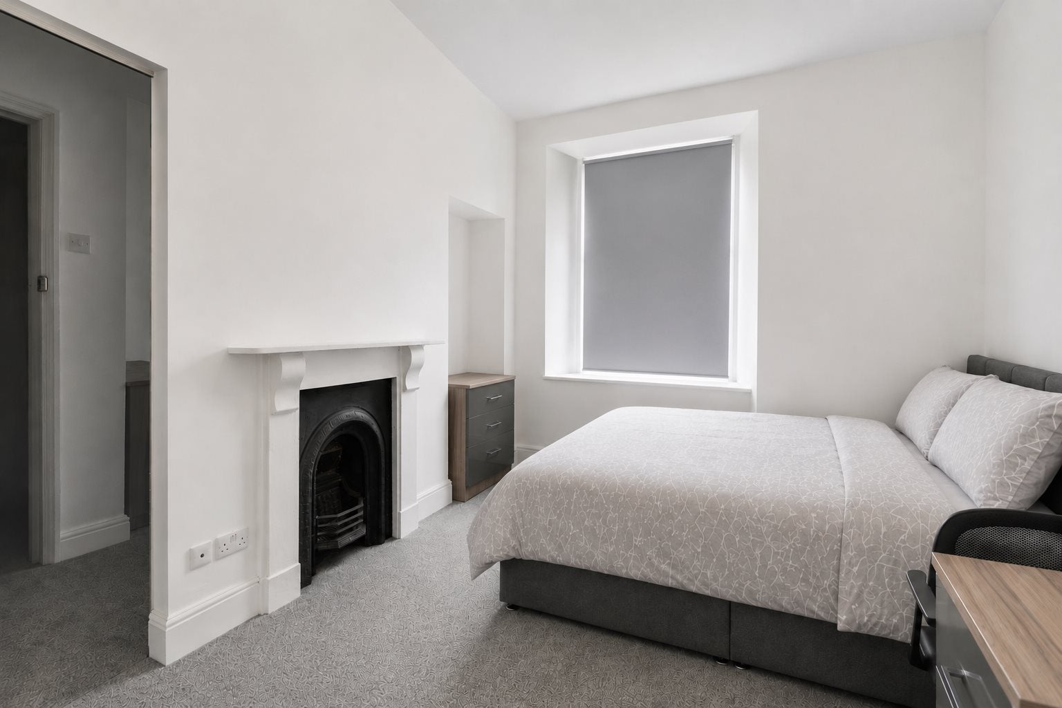 Room Baring Street in Plymouth