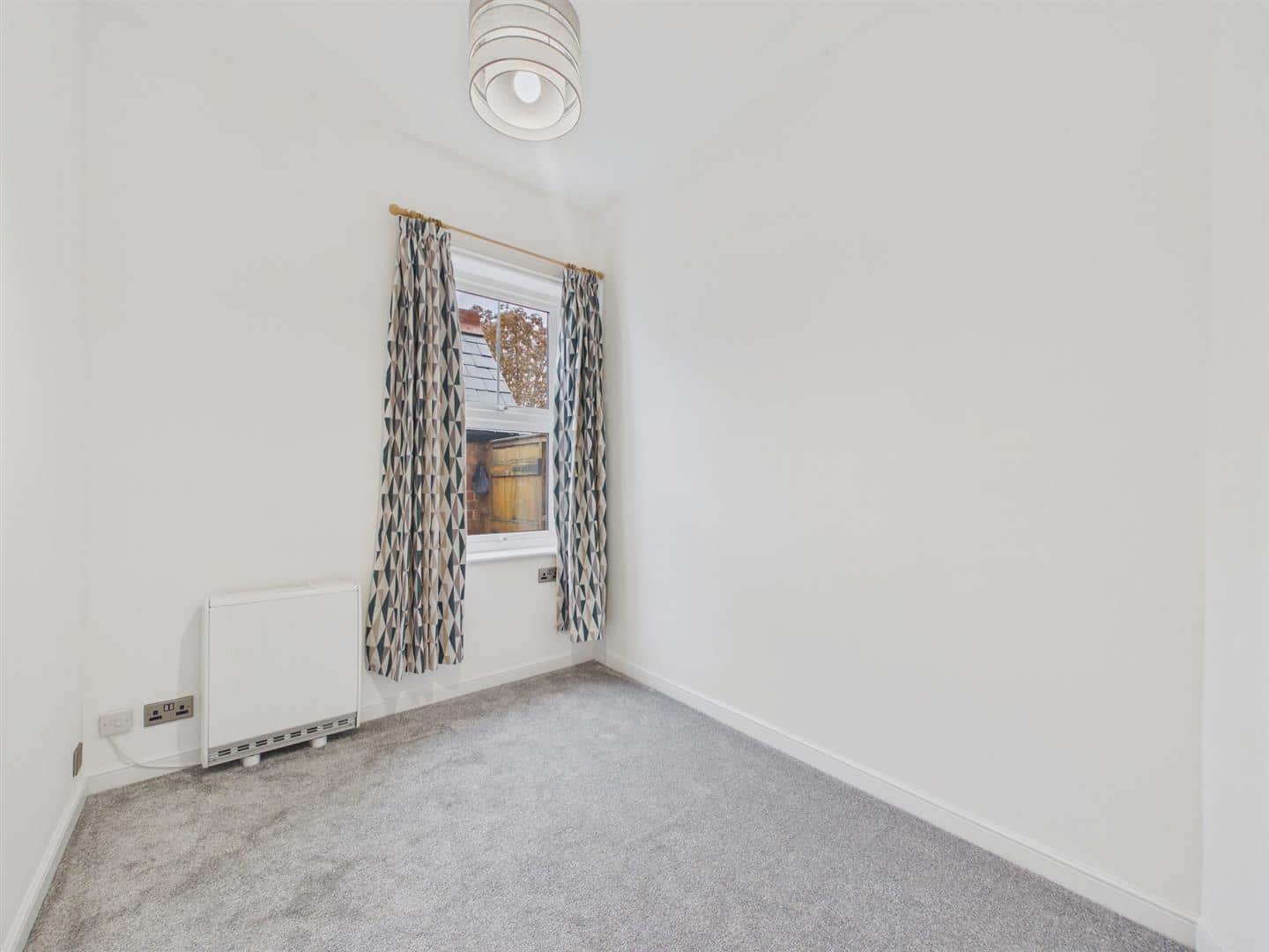 Flat Manby Road in Malvern Hills