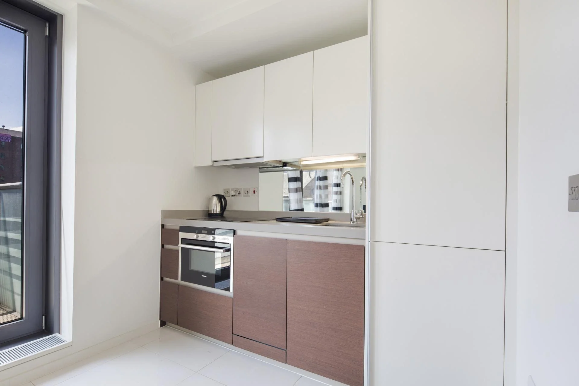 Flat Alexia Square in Greater London