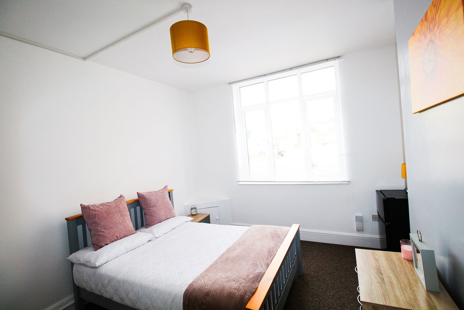 Room Carholme Road in Lincoln