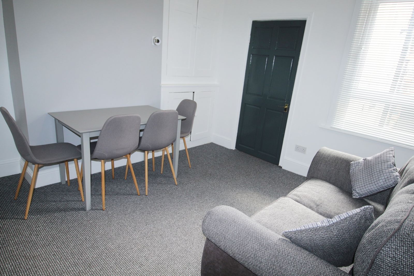 Room Carholme Road in Lincoln