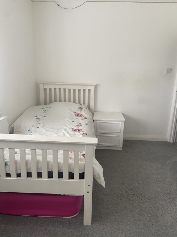 Room The Ridge in Greater London