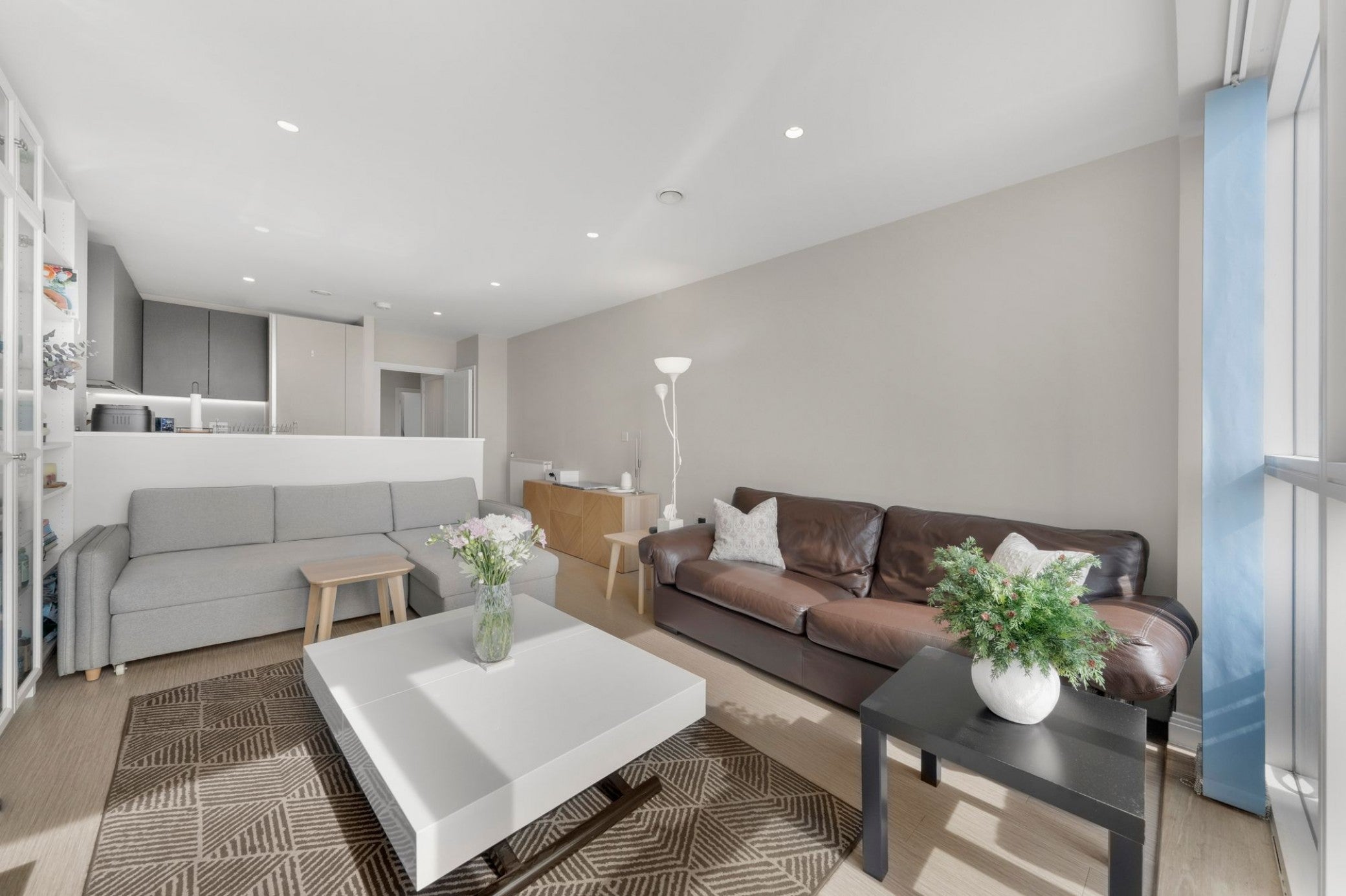 Flat Weld Place in Greater London