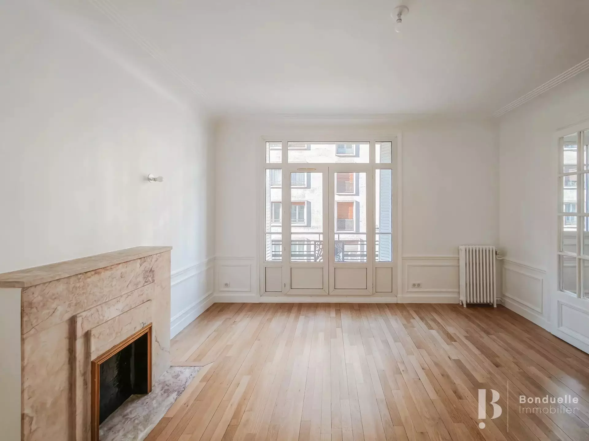 Flat Place du Costa Rica in Paris