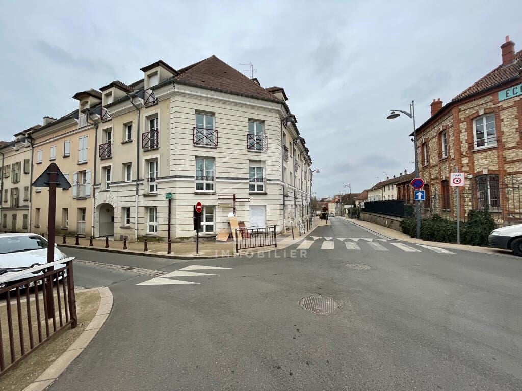 Flat Rue Raymond Morel in Brie-Comte-Robert