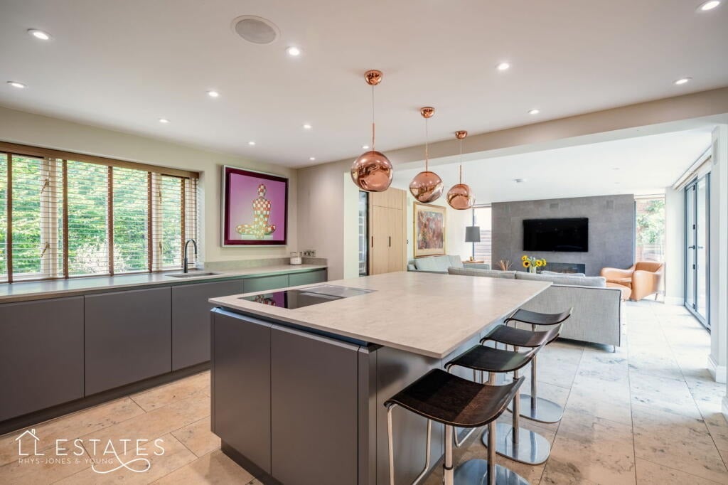 House Fforddlas in Prestatyn