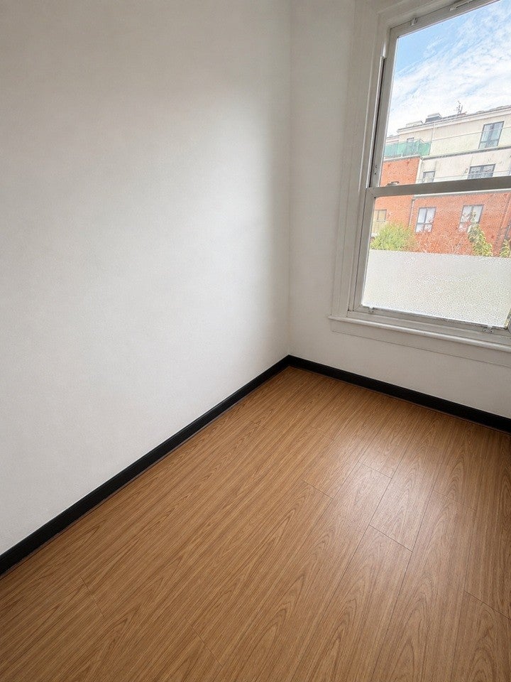 Flat Bedford Road in London