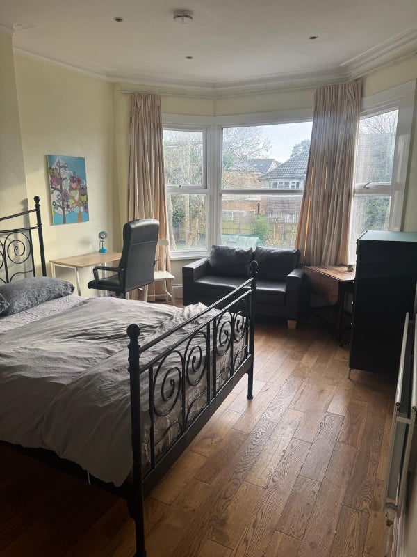 Room Dukes Avenue in Greater London