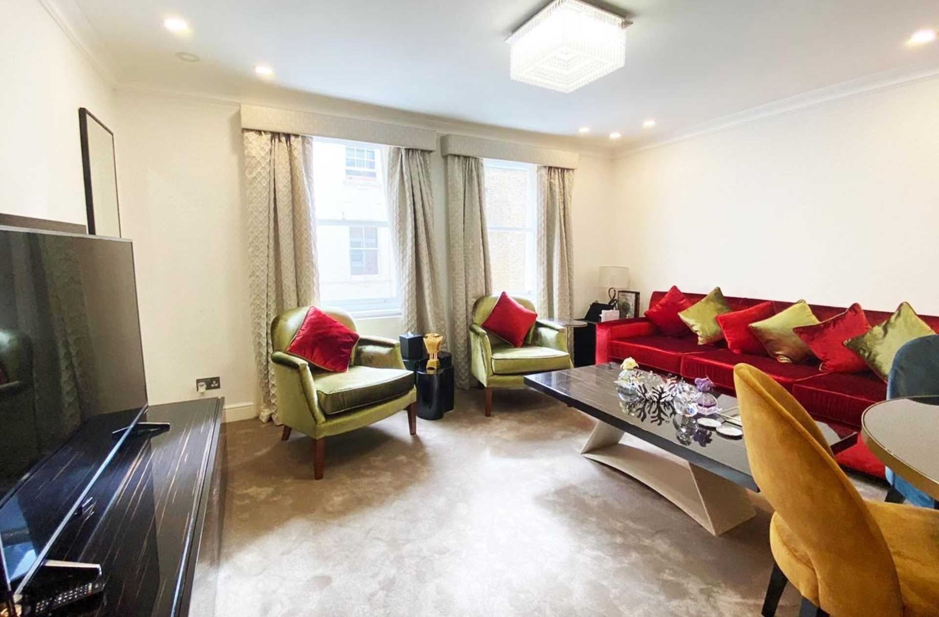 Flat Hamilton Mews in City of Westminster