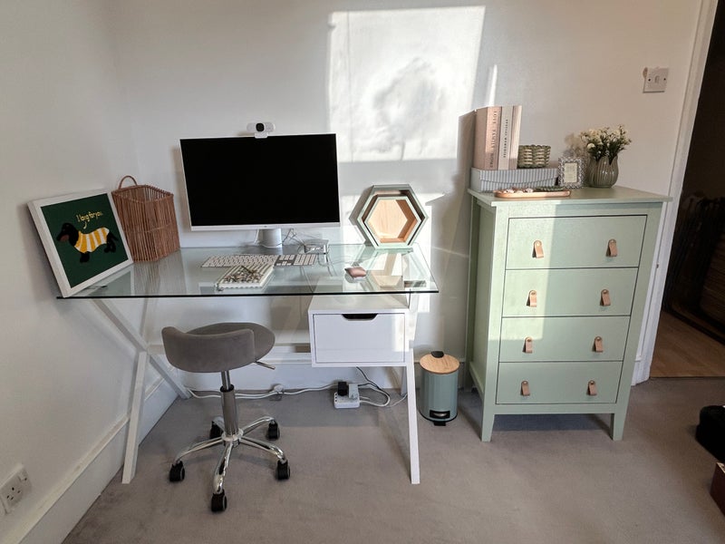 Room Greenside Road in Greater London