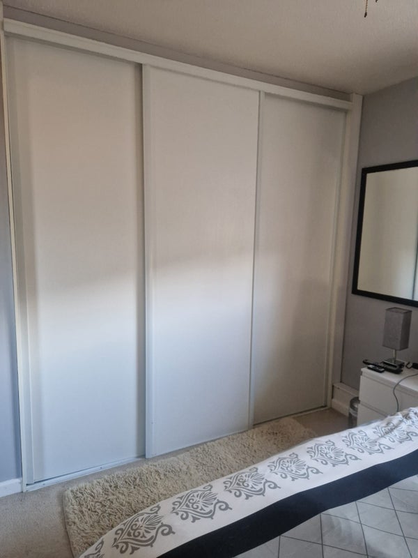 Room Baylis Walk in Crawley