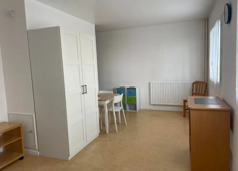 Chambre Rue Charles Faroux à Compiègne