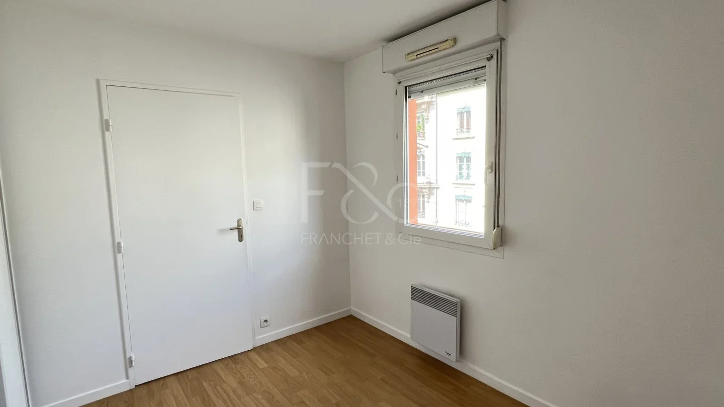Flat Cours Tolstoï in Villeurbanne
