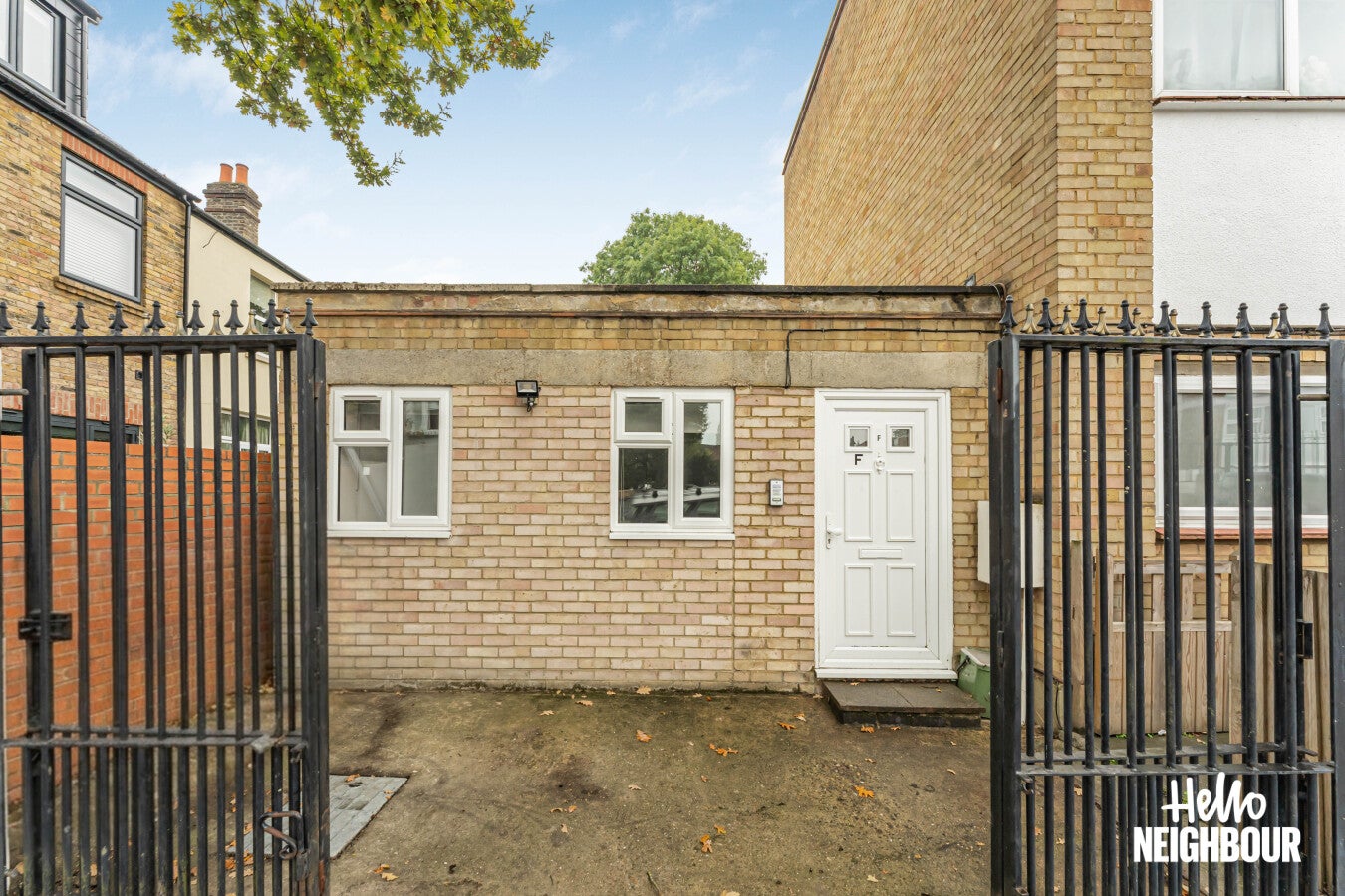 Flat Hereford Road in Greater London