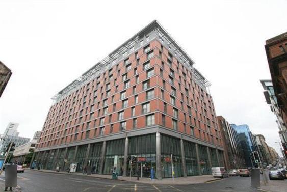 Flat Argyle Street in Glasgow