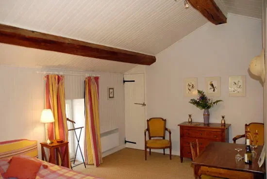 Chambre Rue des Trois Carreaux à Cluny