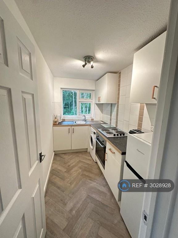 Flat Melton Close in Leeds