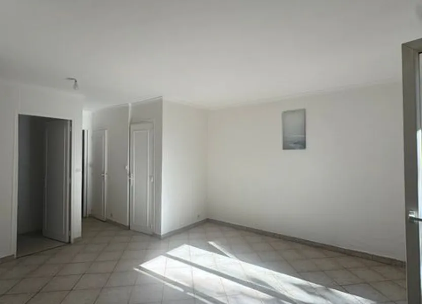Appartement Avenue Louis Blanc à Aulnay-sous-Bois