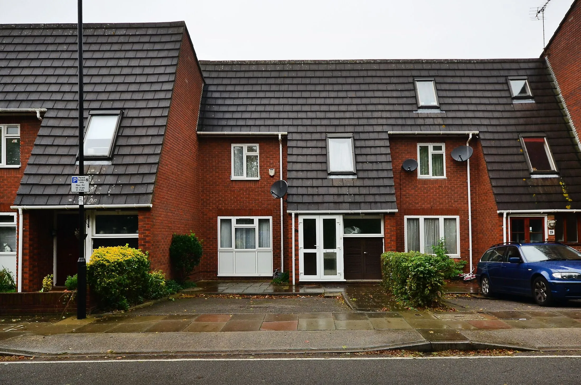 House Hanger View Way in Greater London