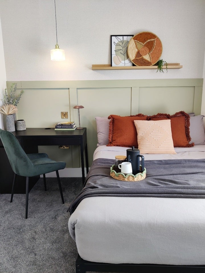 Room Phyldon Road in Poole