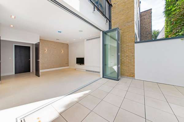 Flat Fulham Road in Greater London
